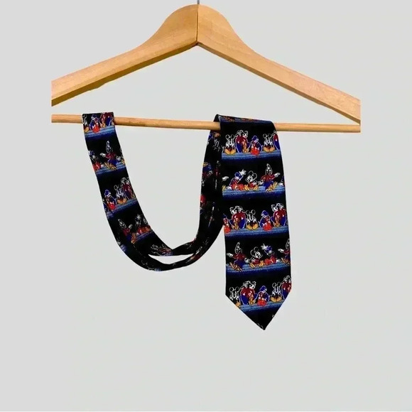 Disney Tie in 100% polyester, Mickey, Donald and Goofy - Picture 2 of 4